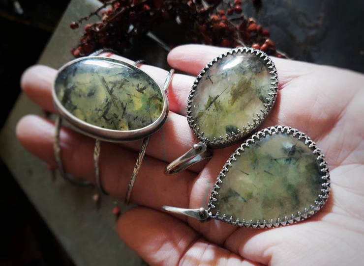 PREHNITE - PENDANT